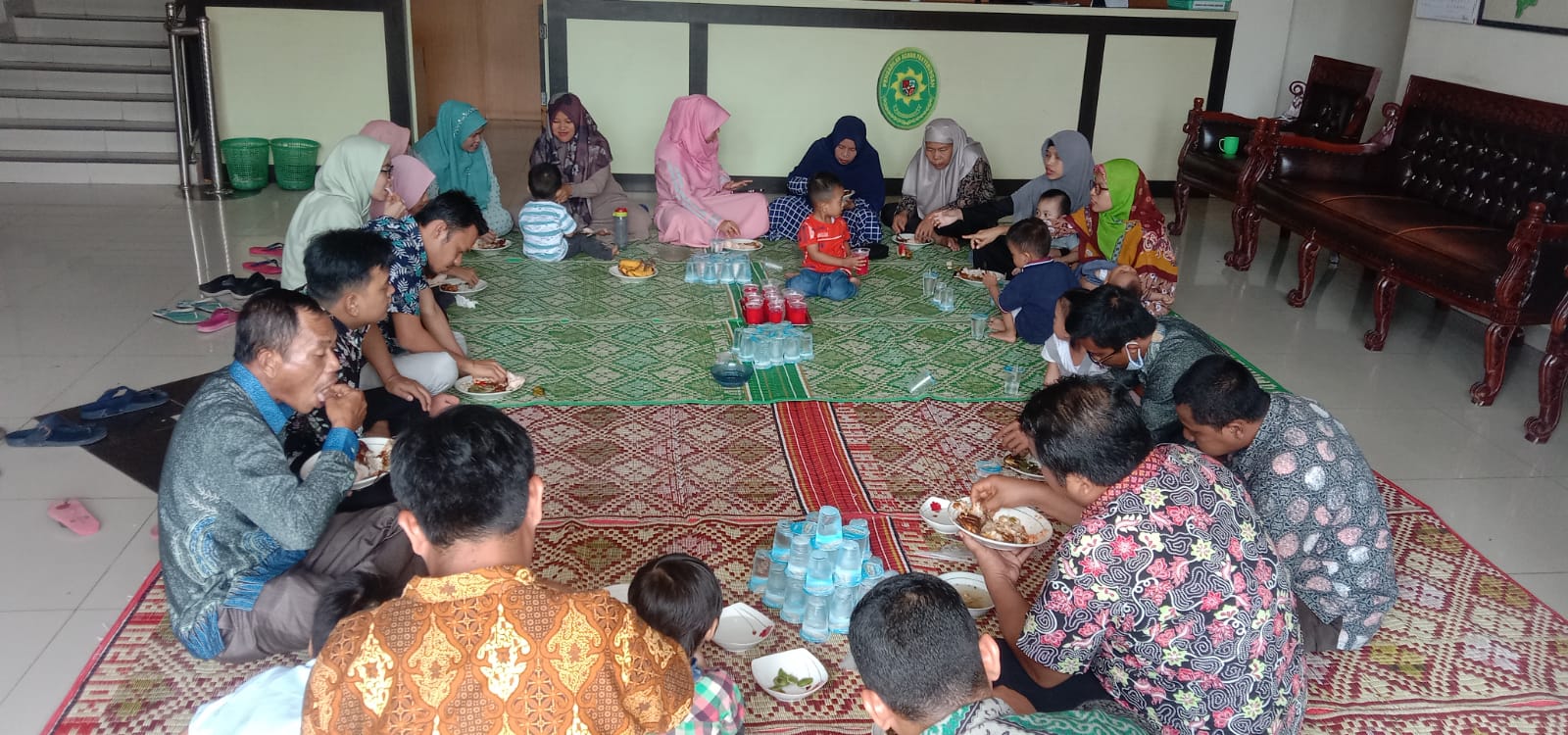 kebersamaandankekmopakanpapyb311220211