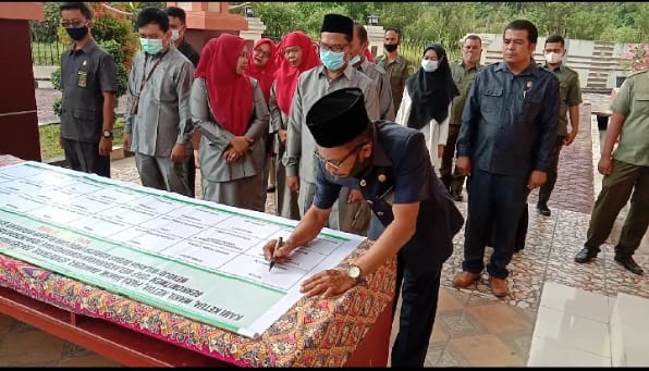 penadtanagan kimitmenbersamakembali150220212